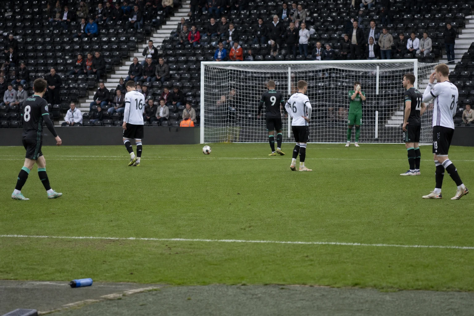 Swansea på playoffplats efter klar bortaseger mot Derby