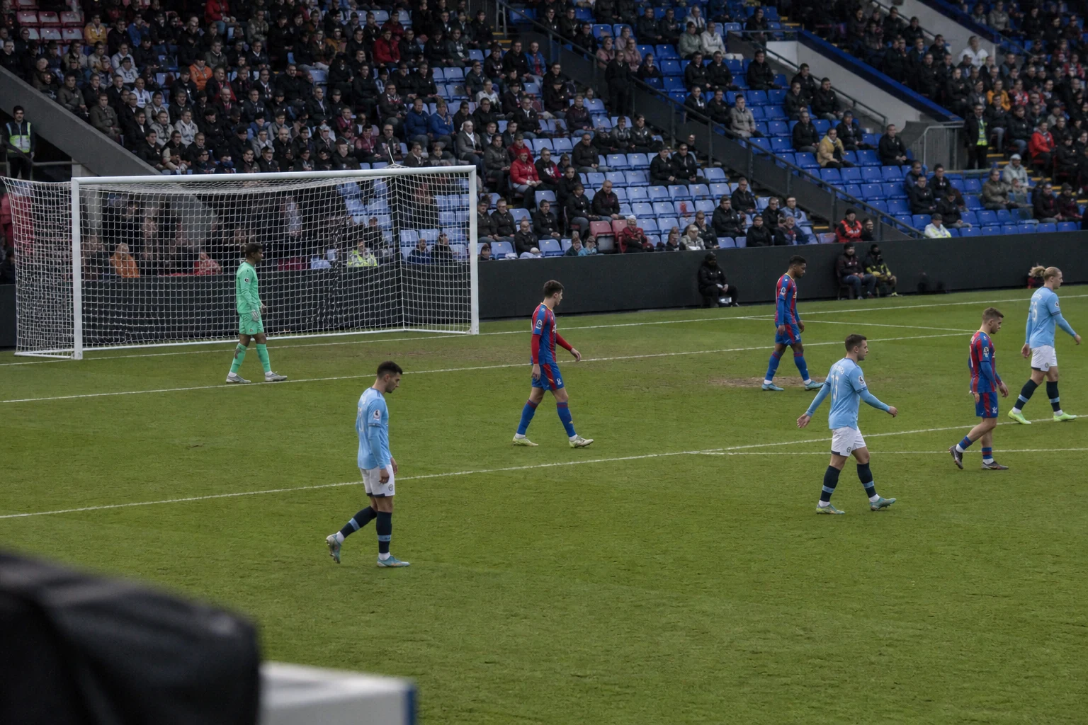Man City tar serieledningen efter storsegern mot Crystal Palace