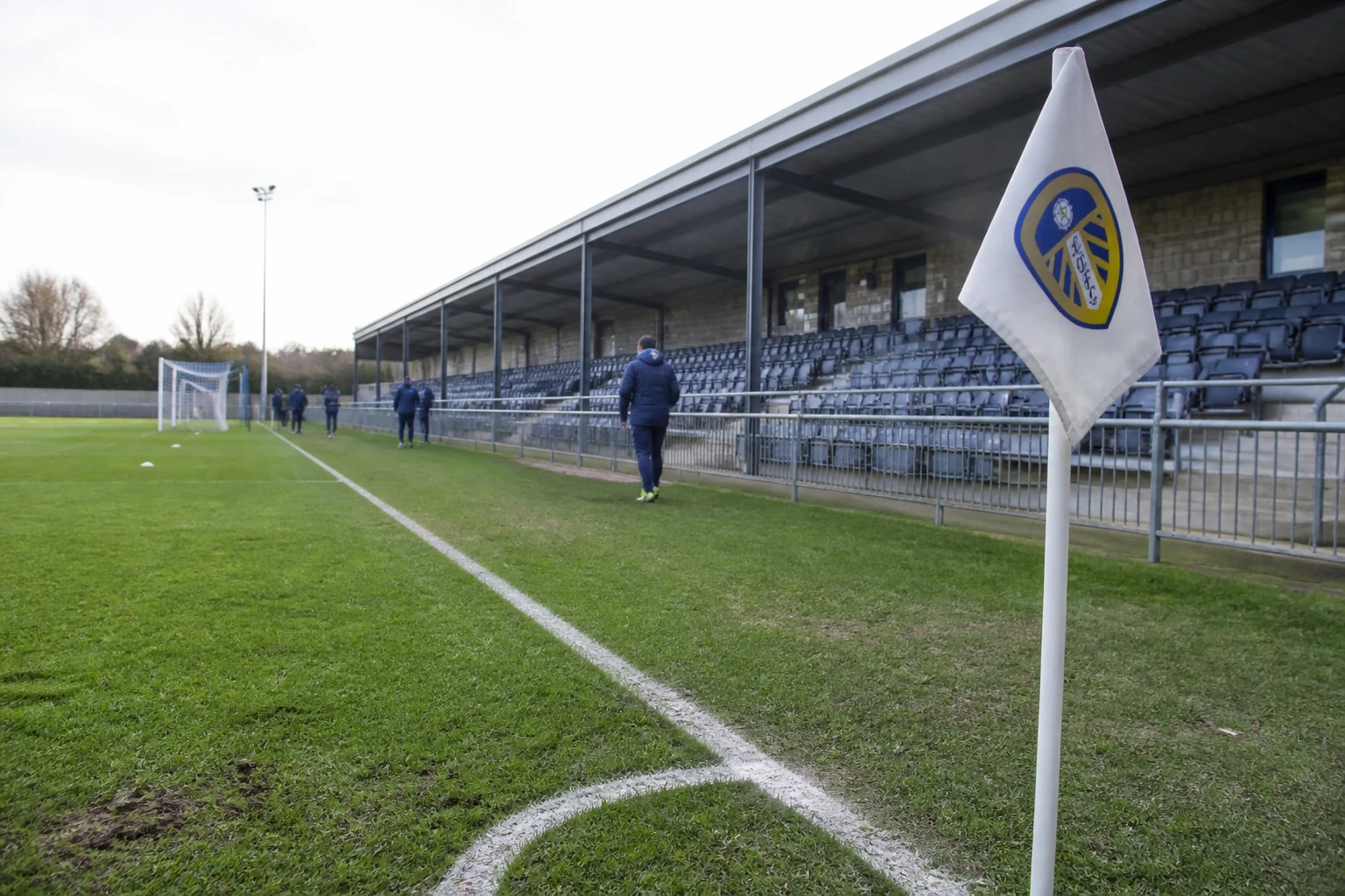 James Justin målskytt när Leeds avslutade försäsongen med storseger