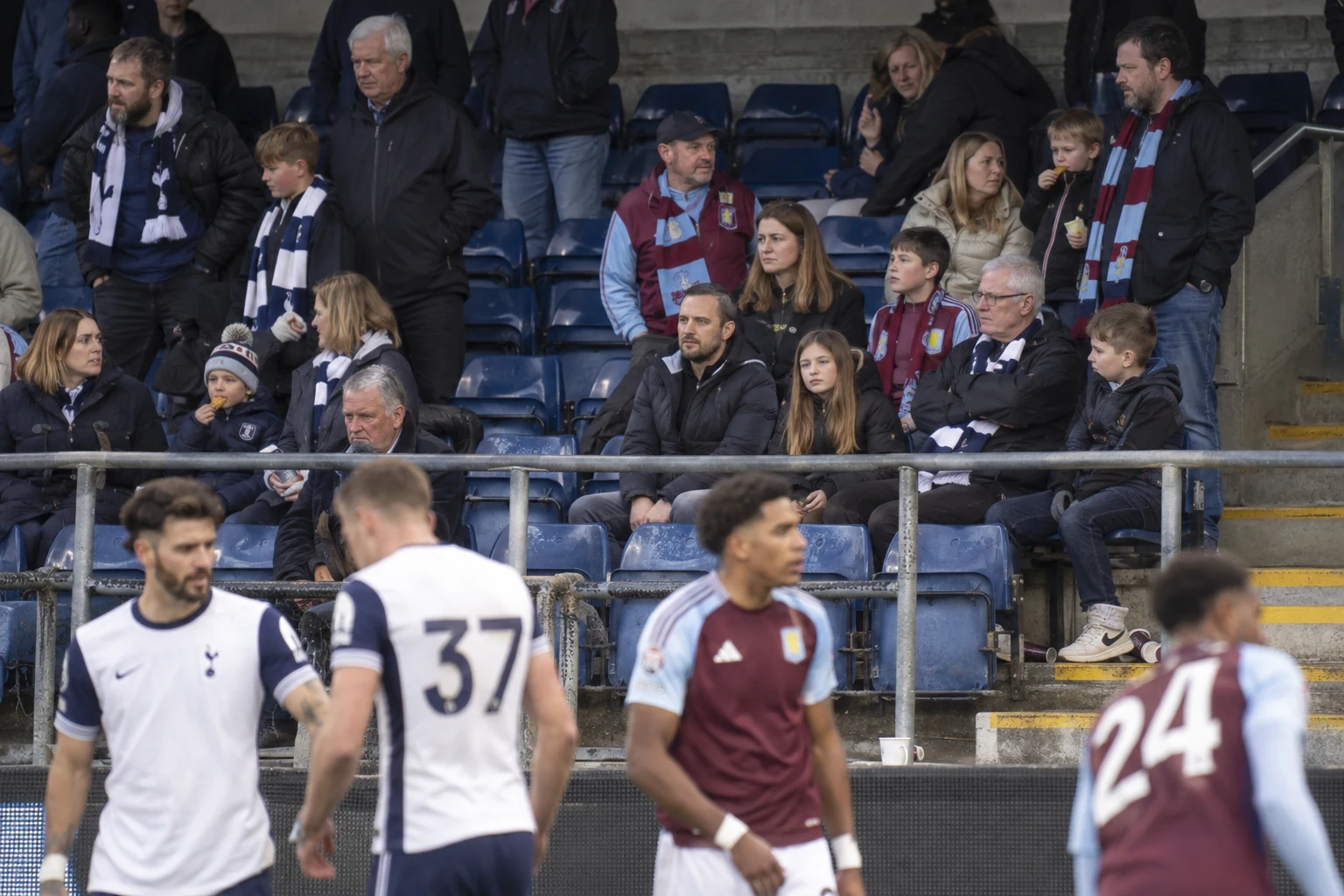 Tottenham krossade Aston Villa och gick upp som tvåa